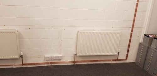 Radiators Offices Airport Luton, Mar 2023